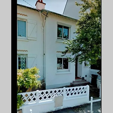 Appt En Duplex, Centre-Ville, Jardin, Terrasse, Parking A 5 Min A Pied De La Plage بيت للعطل