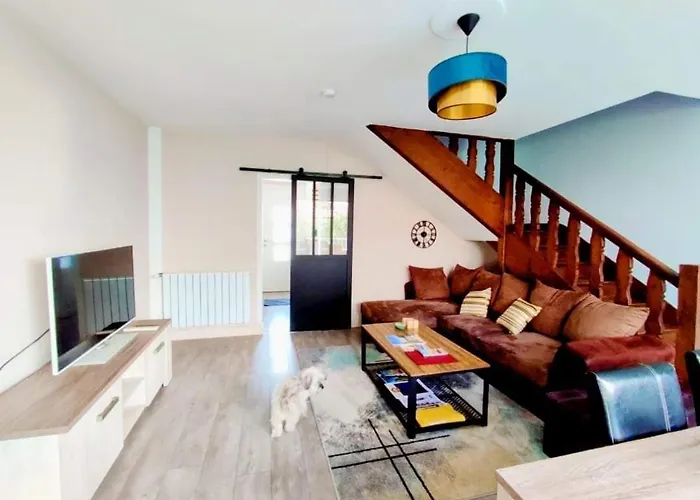 펜션 Loueurdappart - Maison Calme Entre Et Commerces A Pied *